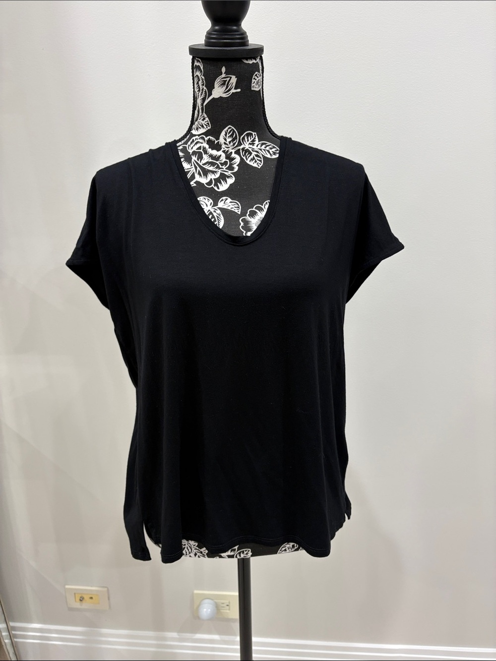 Eileen Fisher black top size large